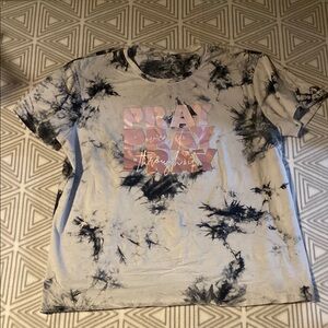 Tie-Dye Short‎ Sleeve Tee - Black and White